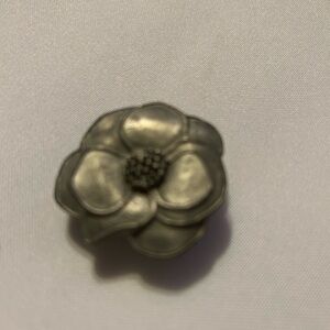 Silver Flower Drawer Knob